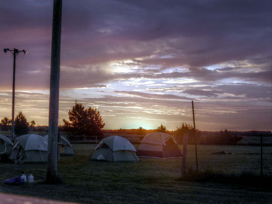 Sonnenaufgang über dem Camp.